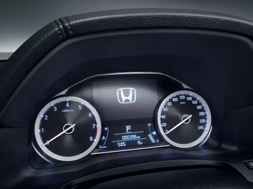 Автомобиль Honda UR-V I Внедорожник (5 дверей)