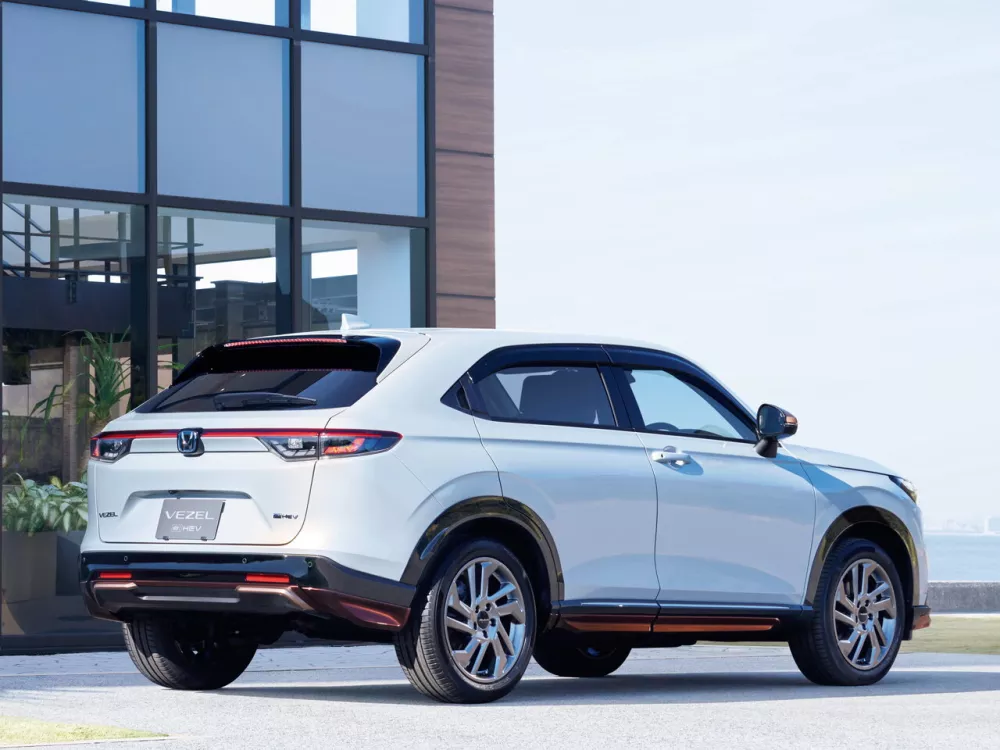 Автомобиль Honda Vezel II Внедорожник (5 дверей)