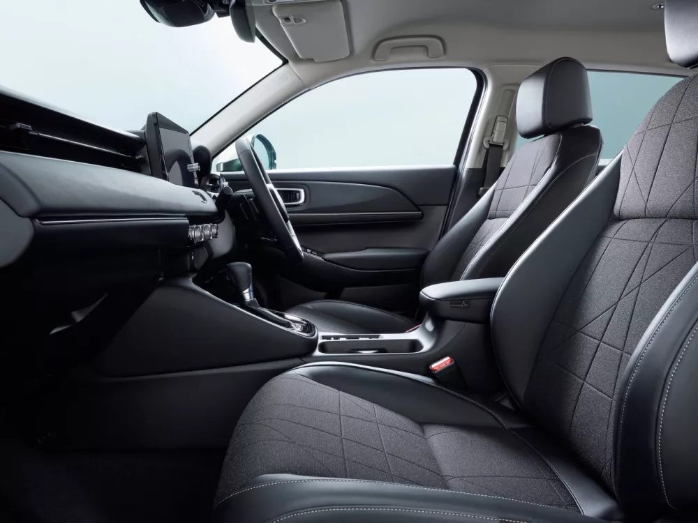 Автомобиль Honda Vezel II Внедорожник (5 дверей)