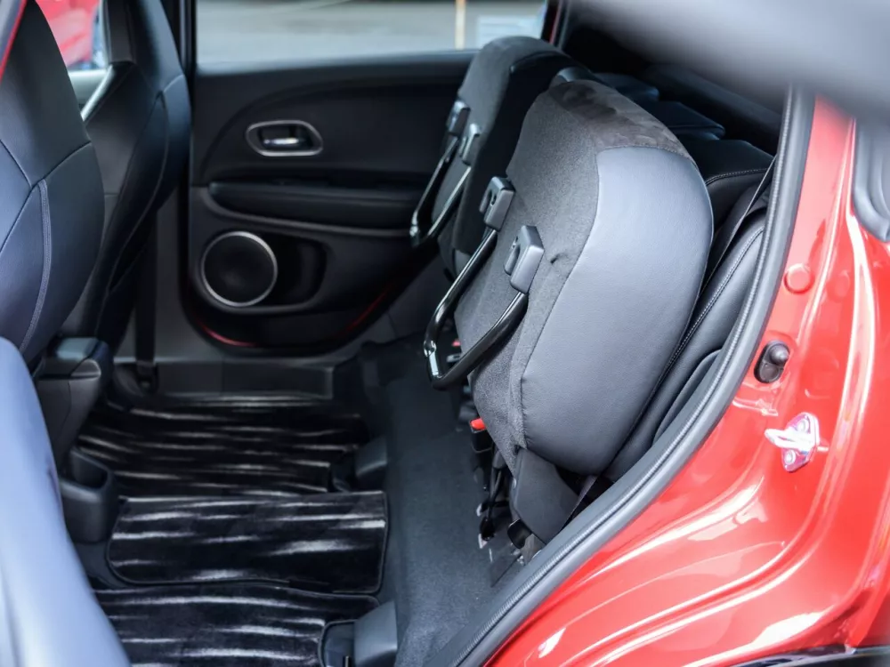 Автомобиль Honda Vezel I Рестайлинг Внедорожник (5 дверей)
