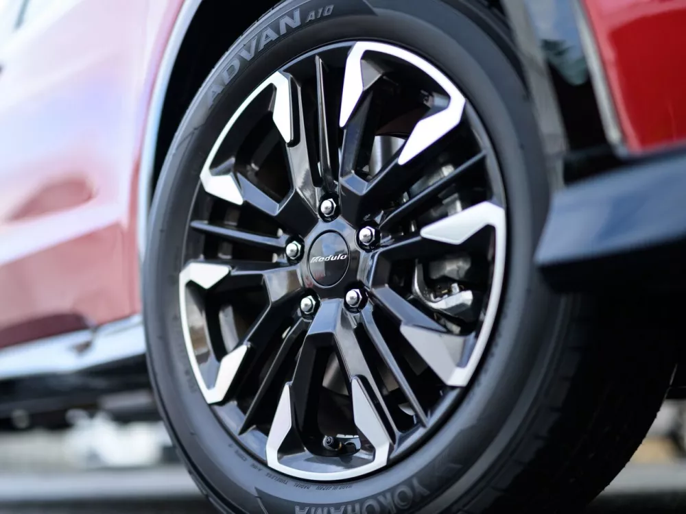 Автомобиль Honda Vezel I Рестайлинг Внедорожник (5 дверей)