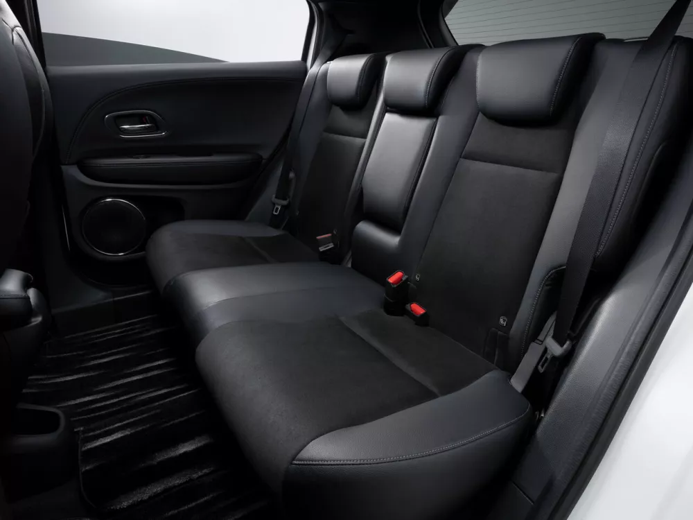 Автомобиль Honda Vezel I Рестайлинг Внедорожник (5 дверей)