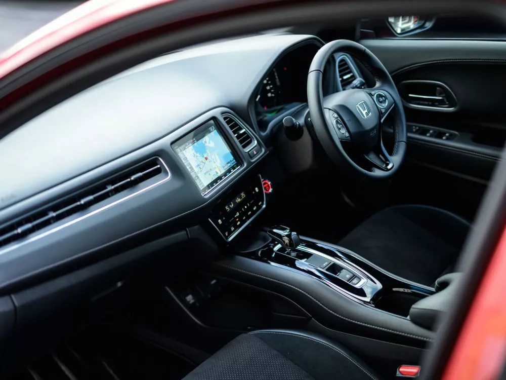 Автомобиль Honda Vezel I Рестайлинг Внедорожник (5 дверей)
