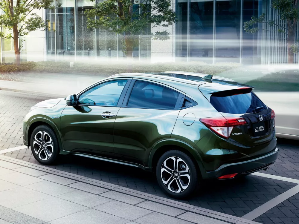 Автомобиль Honda Vezel I Внедорожник (5 дверей)