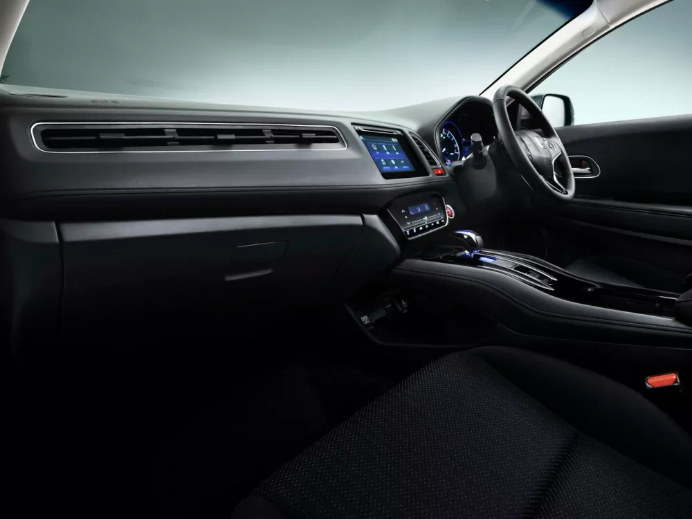 Автомобиль Honda Vezel I Внедорожник (5 дверей)