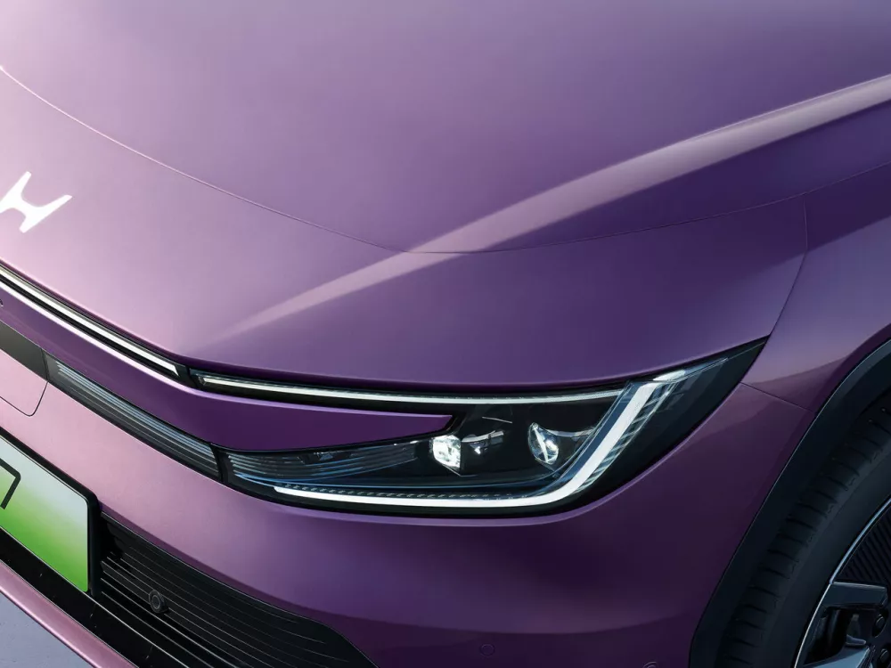 Автомобиль Honda Ye P7 Внедорожник (5 дверей)