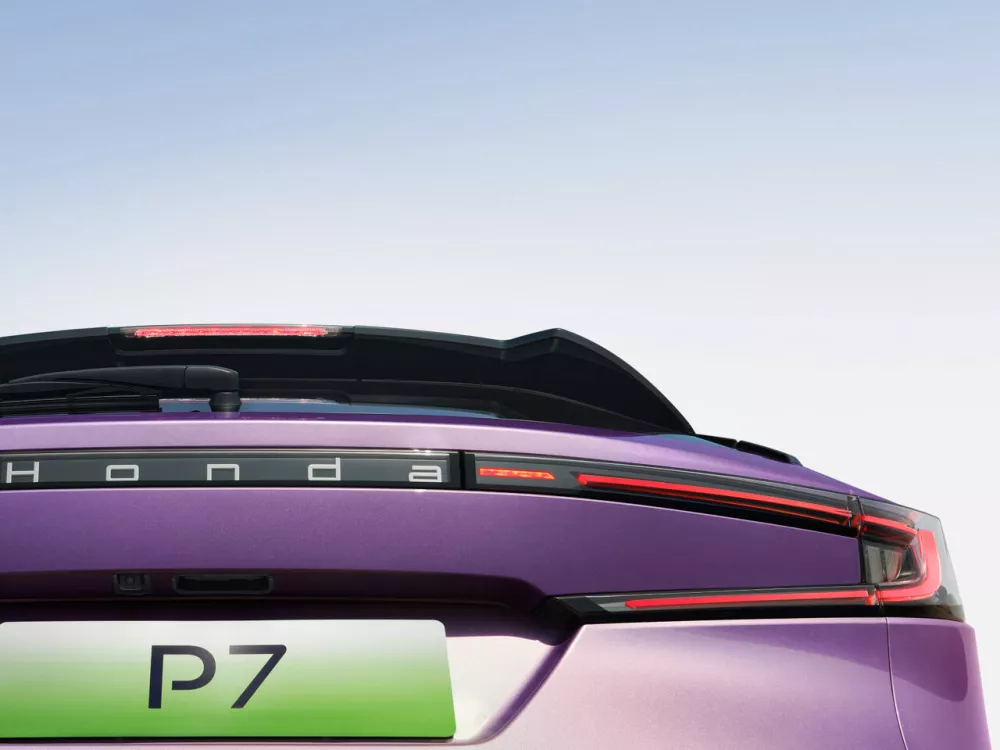 Автомобиль Honda Ye P7 Внедорожник (5 дверей)