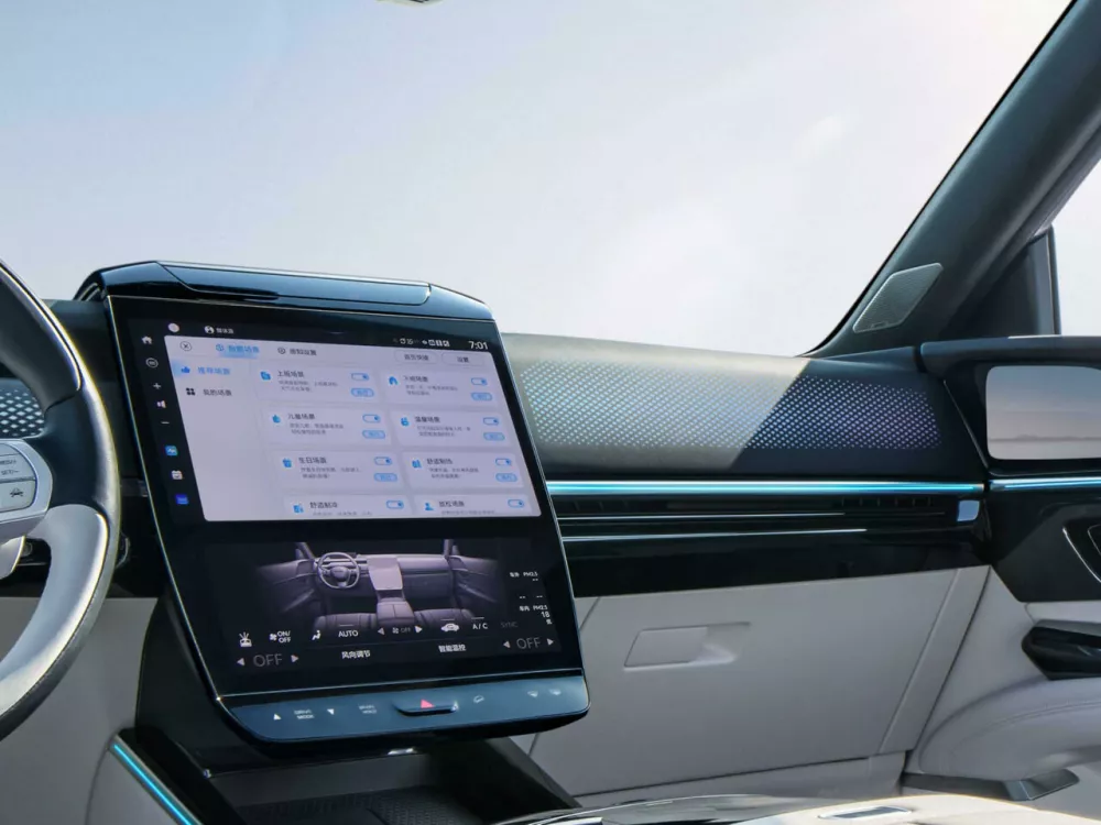 Автомобиль Honda Ye P7 Внедорожник (5 дверей)