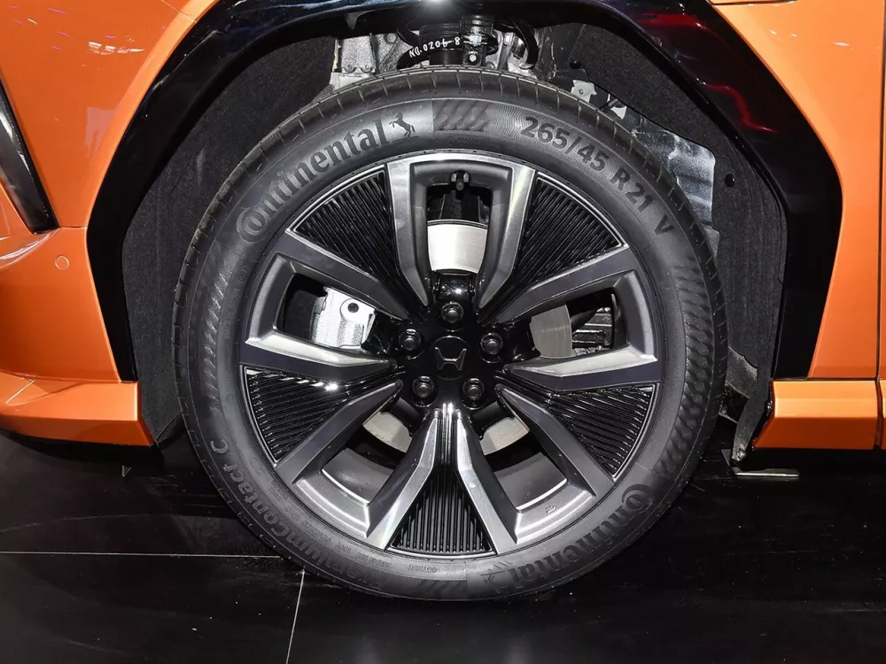 Автомобиль Honda Ye S7 Внедорожник (5 дверей)