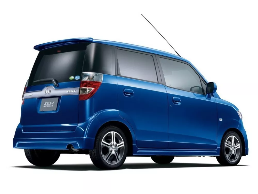 Автомобиль Honda Zest Хэтчбек (5 дверей)