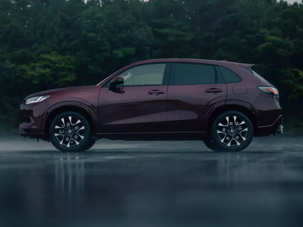 Автомобиль Honda ZR-V Внедорожник (5 дверей)