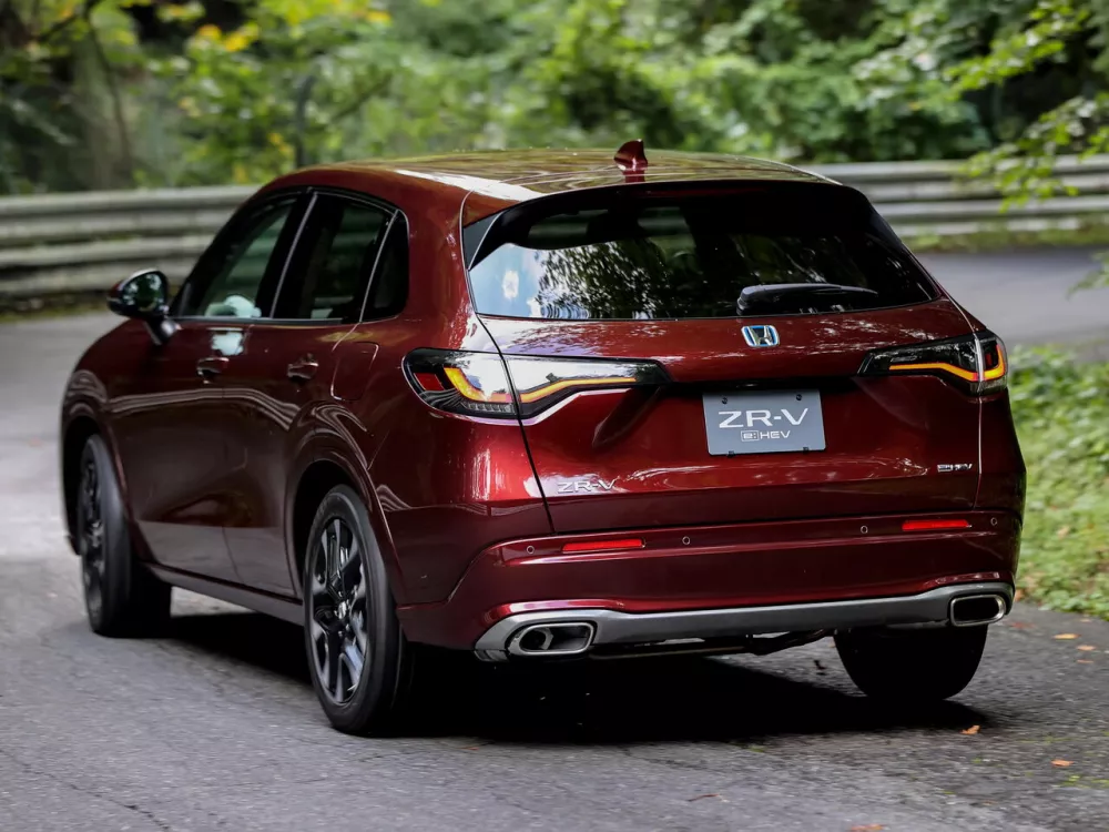 Автомобиль Honda ZR-V Внедорожник (5 дверей)
