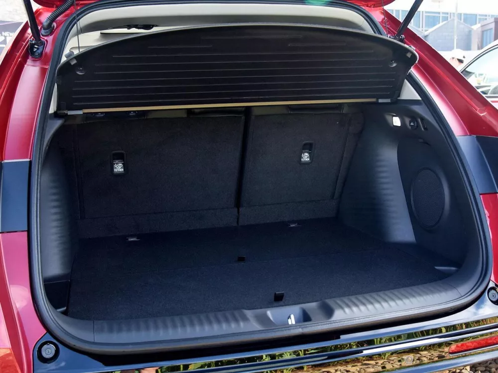 Автомобиль Honda ZR-V Внедорожник (5 дверей)