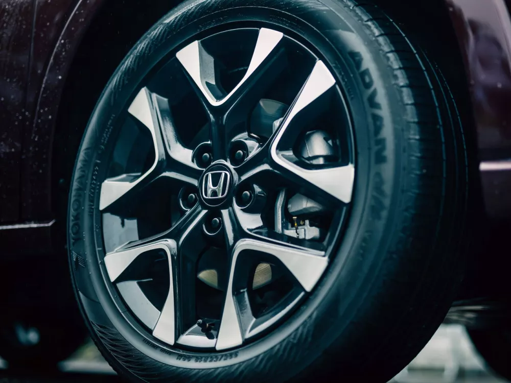 Автомобиль Honda ZR-V Внедорожник (5 дверей)