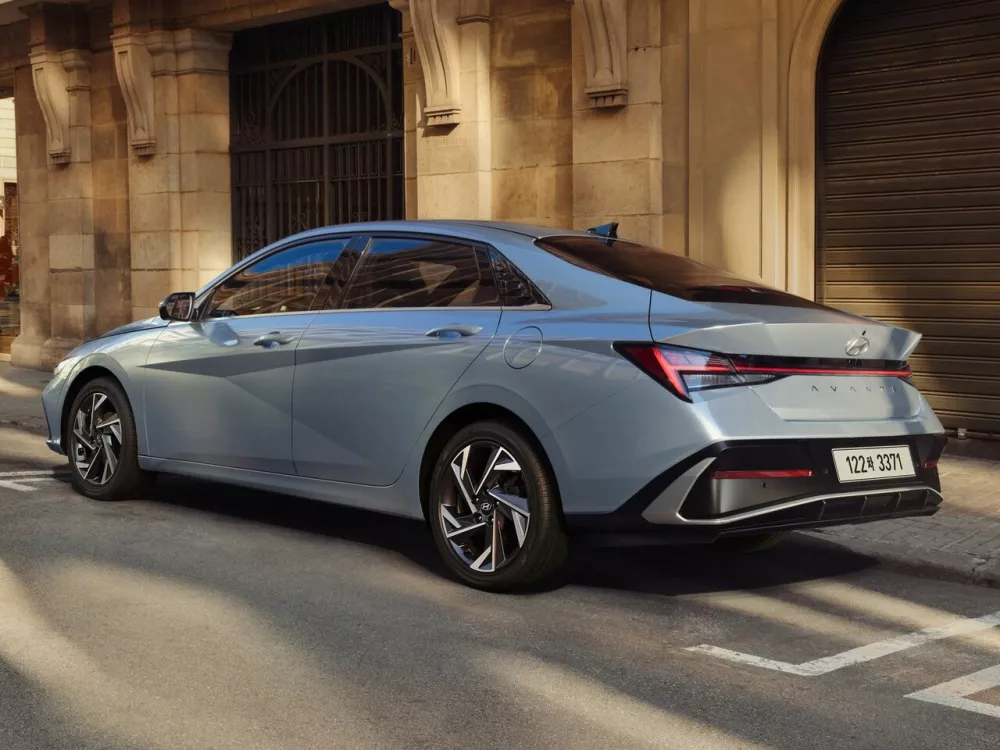 Автомобиль Hyundai Avante VII Рестайлинг Седан