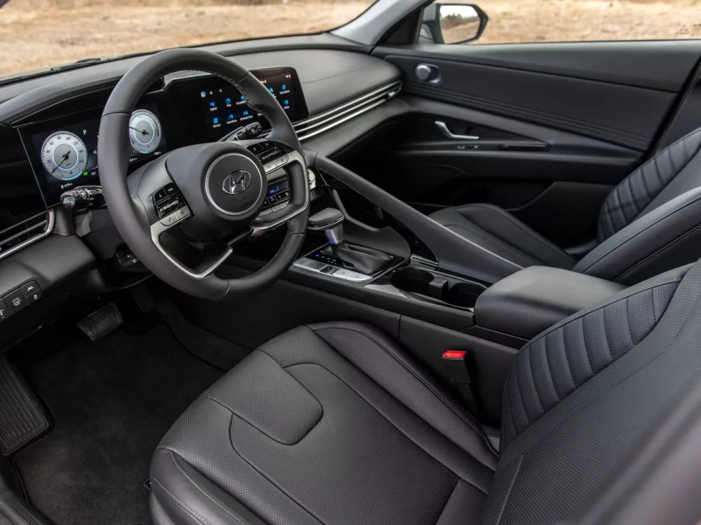 Автомобиль Hyundai Avante VII Седан