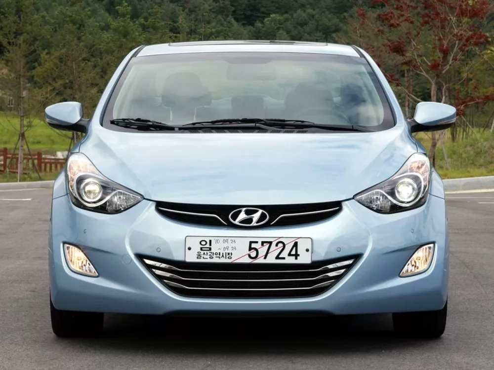 Автомобиль Hyundai Avante V Седан