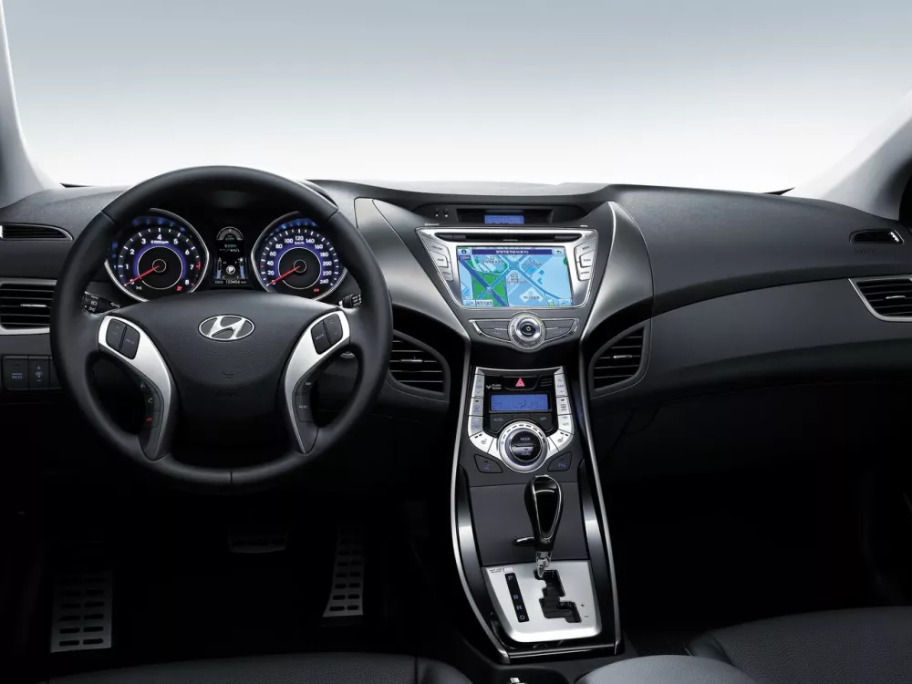 Автомобиль Hyundai Avante V Седан