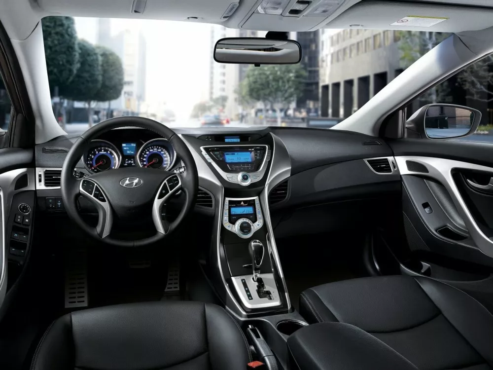 Автомобиль Hyundai Avante V Седан