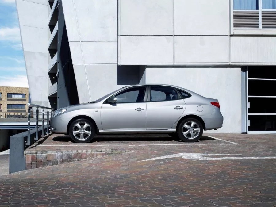 Автомобиль Hyundai Avante IV Седан
