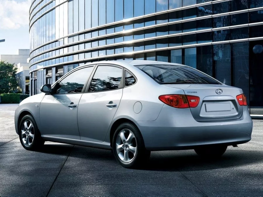 Автомобиль Hyundai Avante IV Седан
