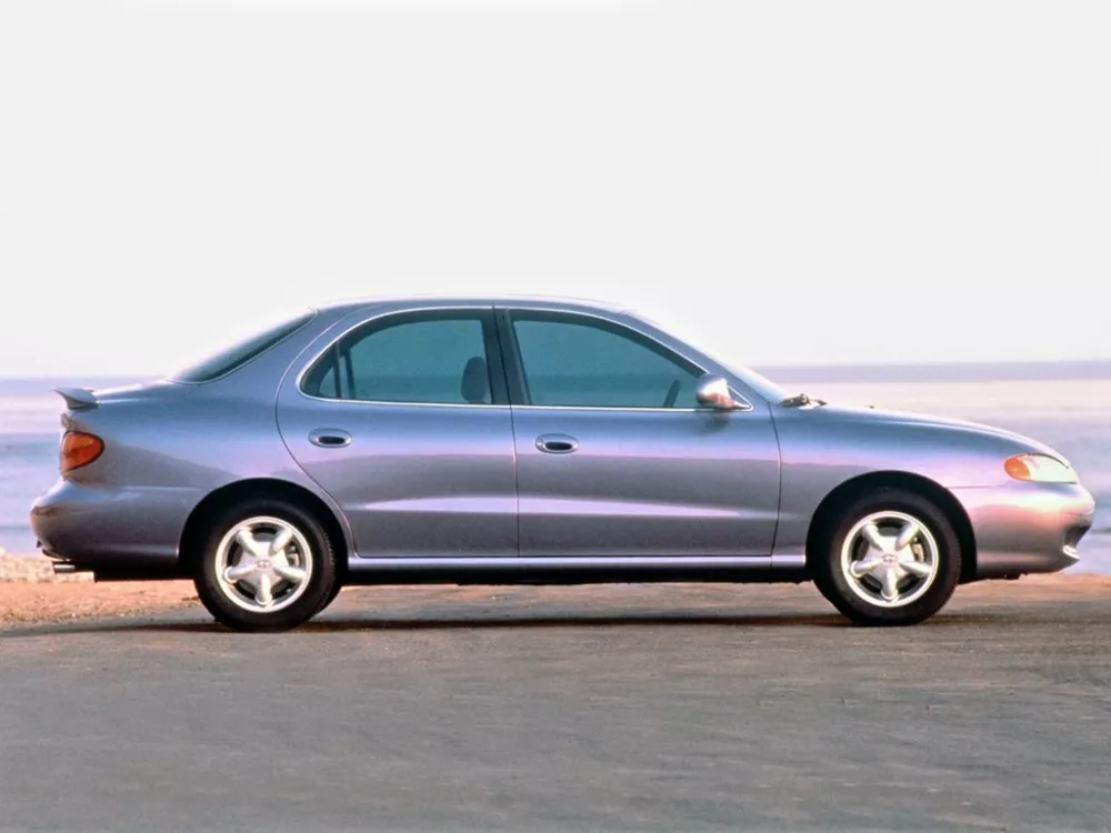 Автомобиль Hyundai Avante II Седан