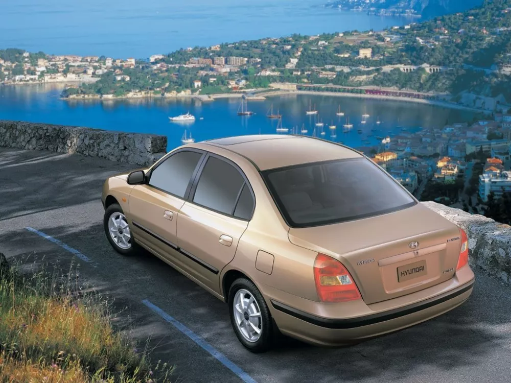 Автомобиль Hyundai Avante III Седан