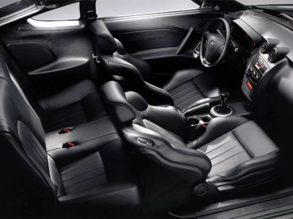 Автомобиль Hyundai Coupe II (GK) Купе