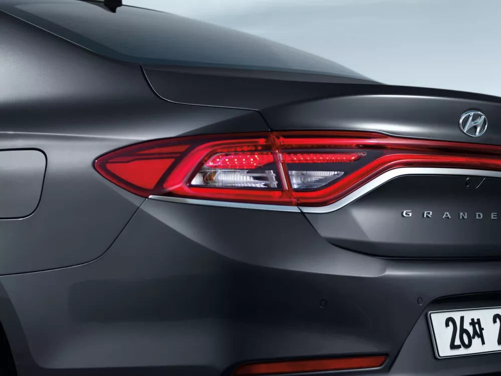 Автомобиль Hyundai Grandeur VI Седан