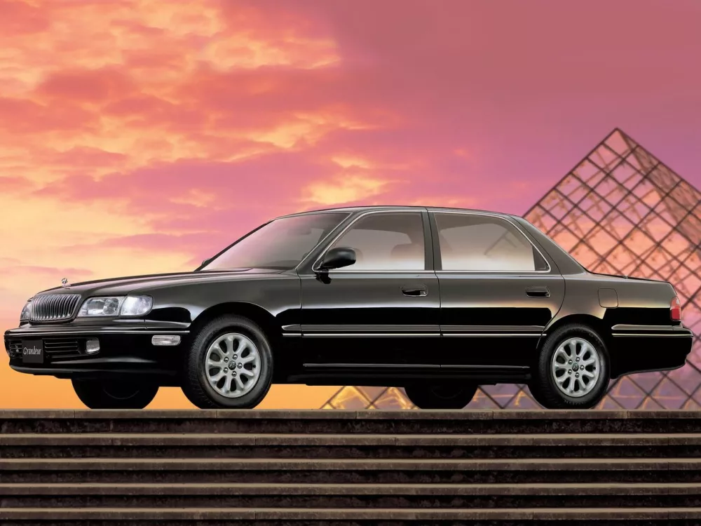 Автомобиль Hyundai Grandeur II Седан