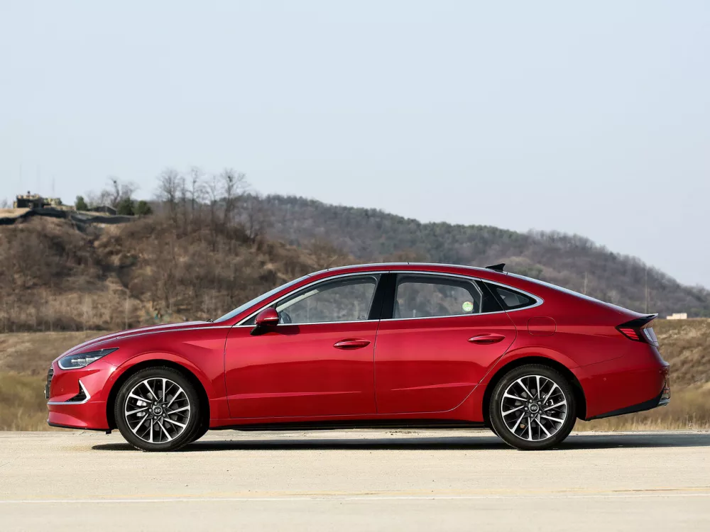Автомобиль Hyundai Sonata VIII (DN8) Седан