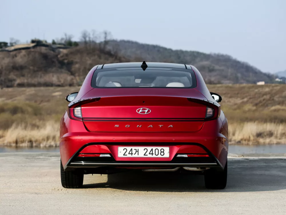 Автомобиль Hyundai Sonata VIII (DN8) Седан
