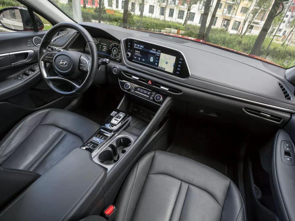 Автомобиль Hyundai Sonata VIII (DN8) Седан