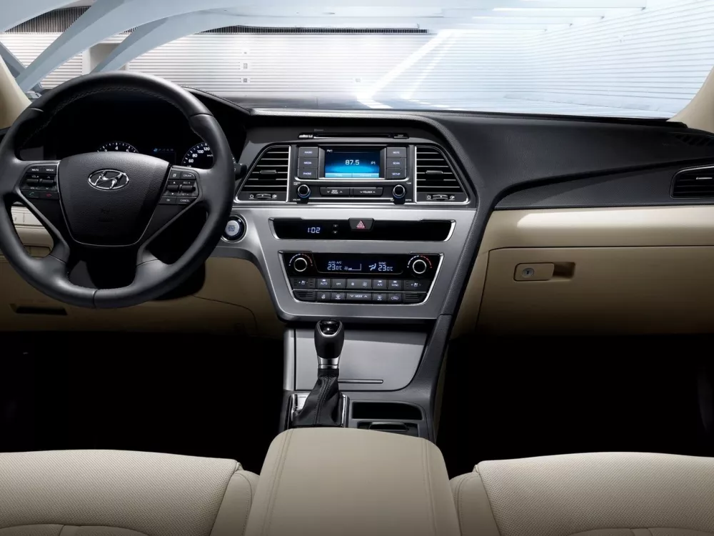 Автомобиль Hyundai Sonata VII (LF) Седан