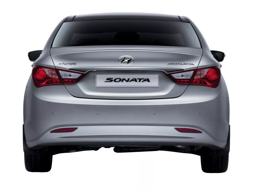 Автомобиль Hyundai Sonata VI (YF) Седан