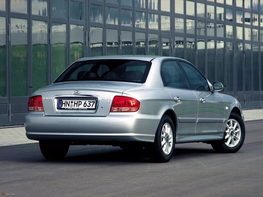 Автомобиль Hyundai Sonata IV (EF) Рестайлинг Седан