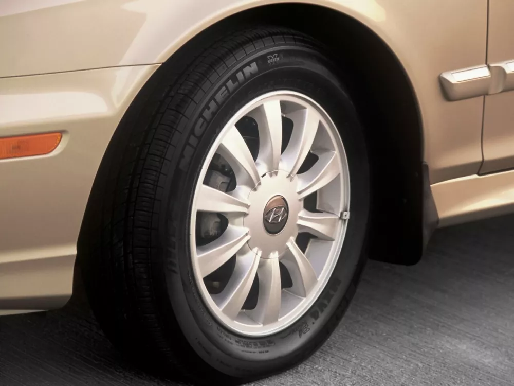 Автомобиль Hyundai Sonata IV (EF) Рестайлинг Седан