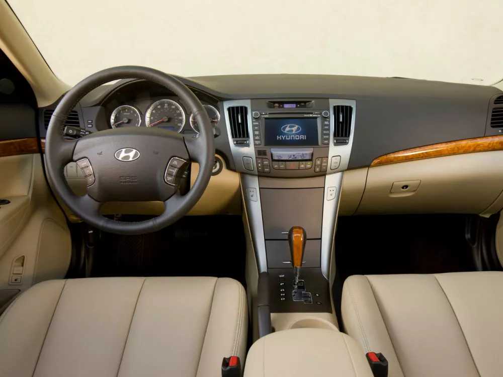Автомобиль Hyundai Sonata V (NF) Рестайлинг Седан