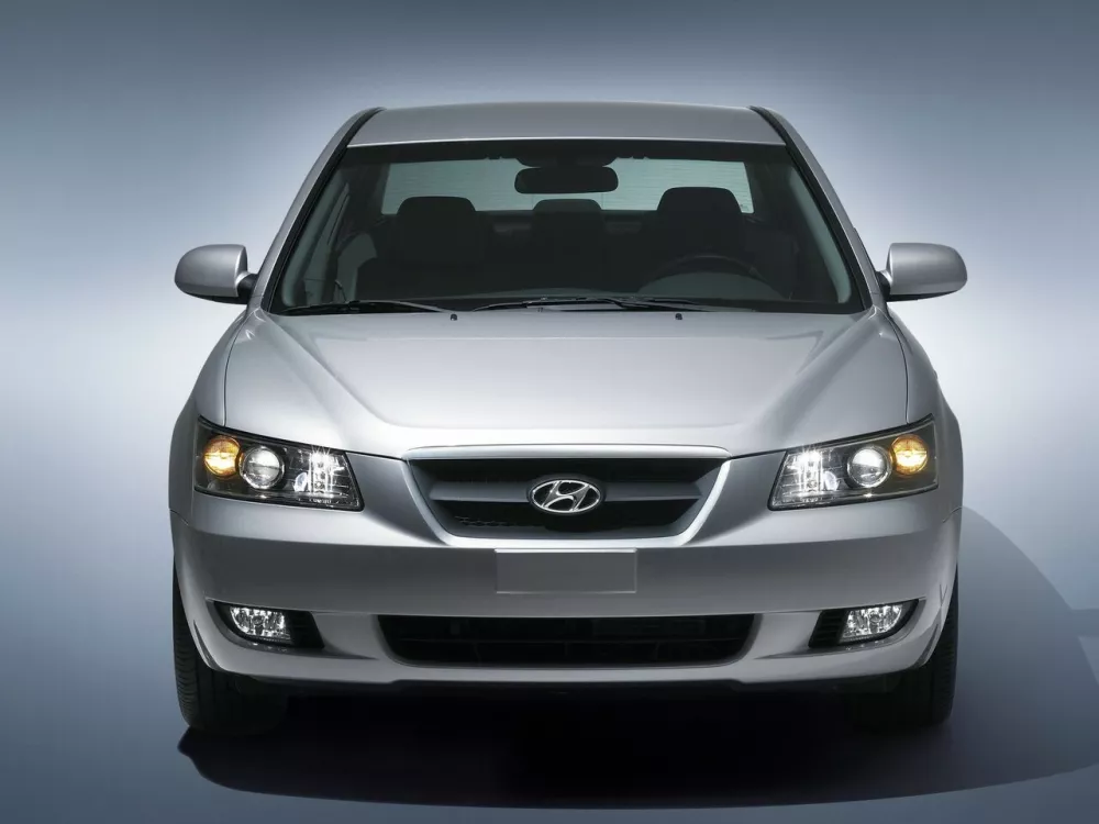 Автомобиль Hyundai Sonata V (NF) Седан