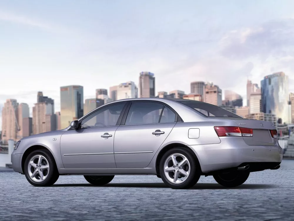 Автомобиль Hyundai Sonata V (NF) Седан