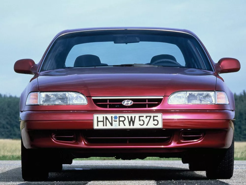 Автомобиль Hyundai Sonata III Седан