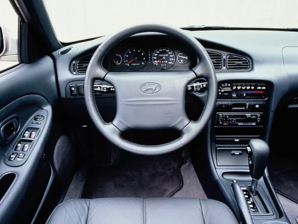 Автомобиль Hyundai Sonata III Рестайлинг Седан