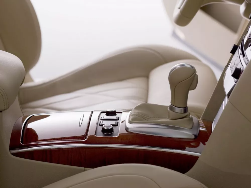 Автомобиль Infiniti FX II (S51) Рестайлинг Внедорожник (5 дверей)