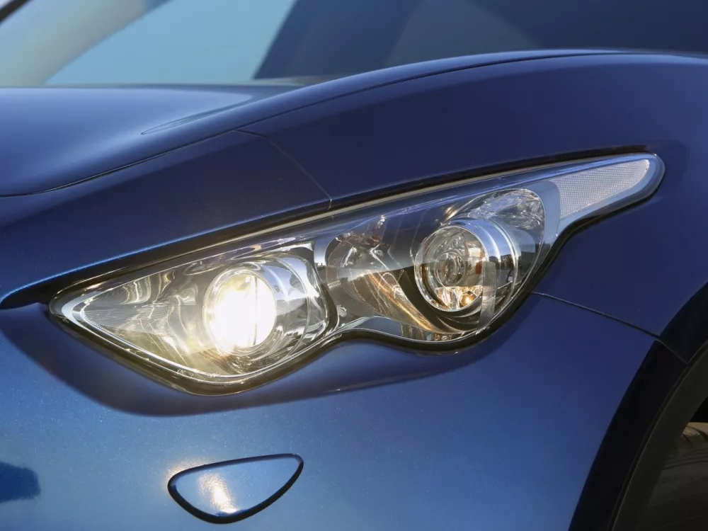 Автомобиль Infiniti FX II (S51) Рестайлинг Внедорожник (5 дверей)