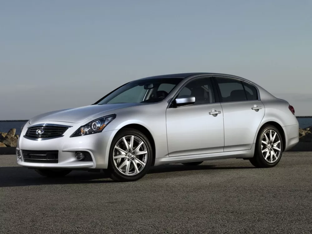 Автомобиль Infiniti G IV Седан