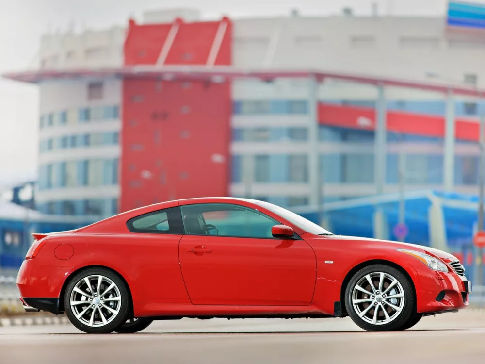 Автомобиль Infiniti G IV Купе