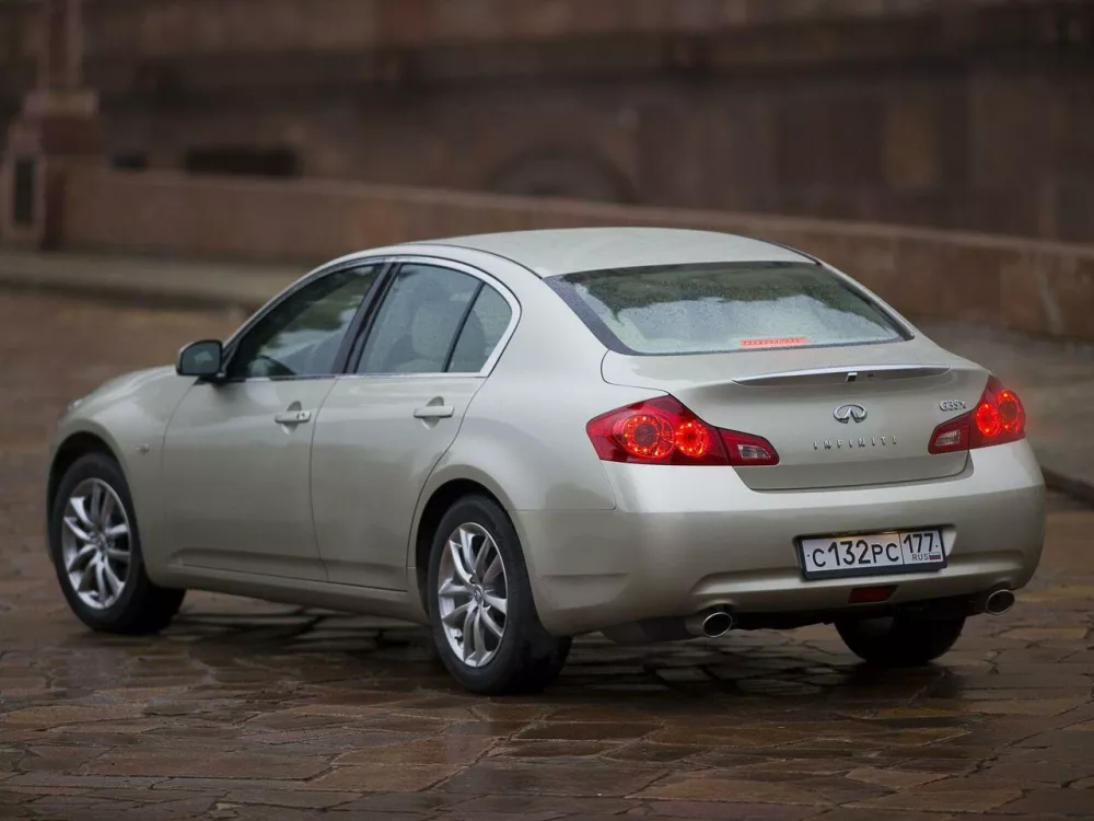 Автомобиль Infiniti G IV Седан