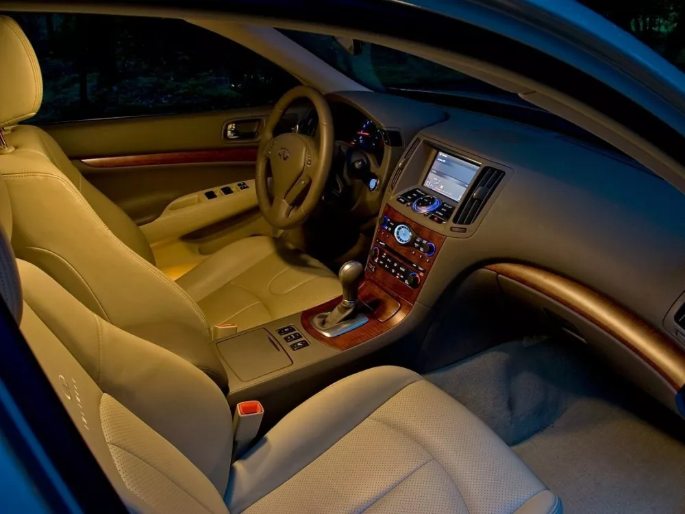 Автомобиль Infiniti G IV Седан