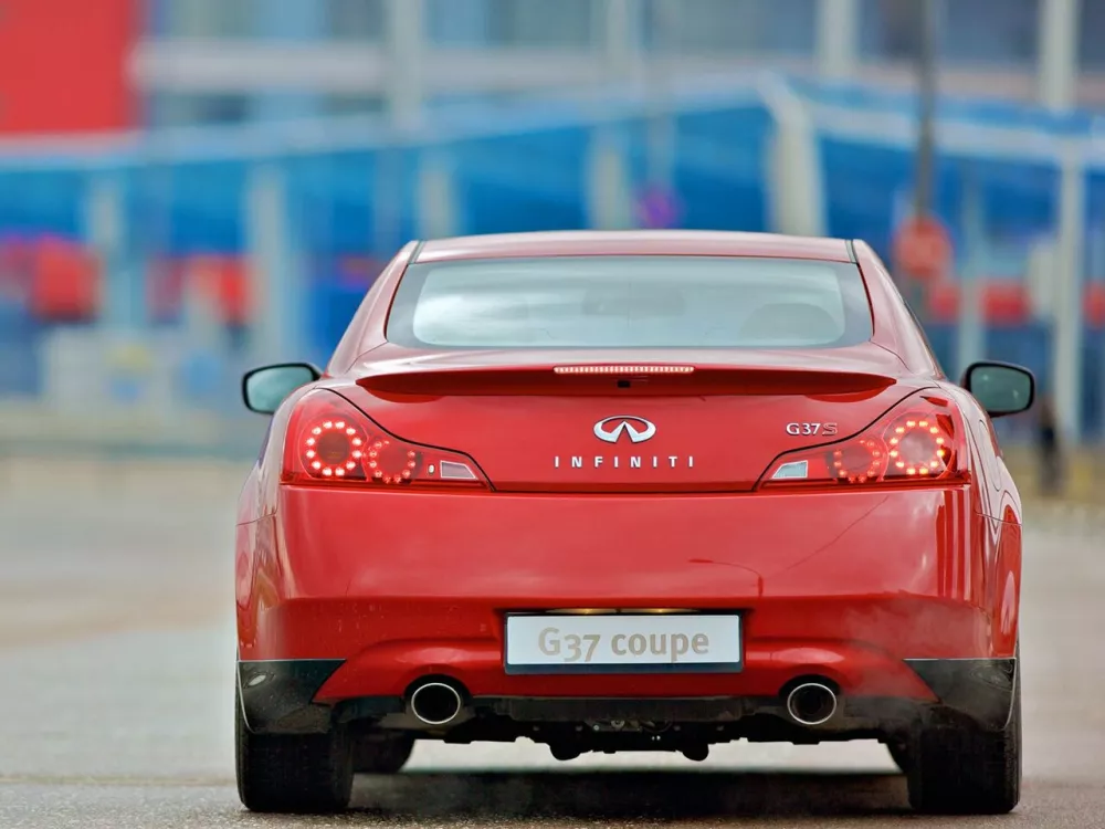 Автомобиль Infiniti G IV Купе
