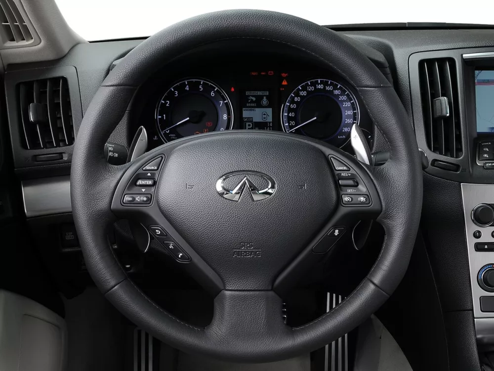 Автомобиль Infiniti G IV Купе